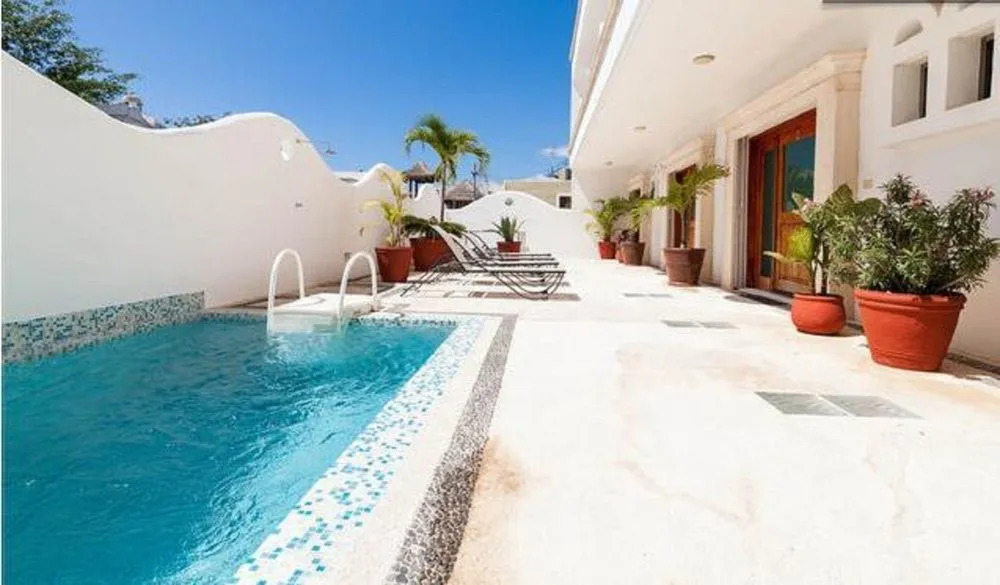 Be Playa Hotel Boutique & Rooftop Bar