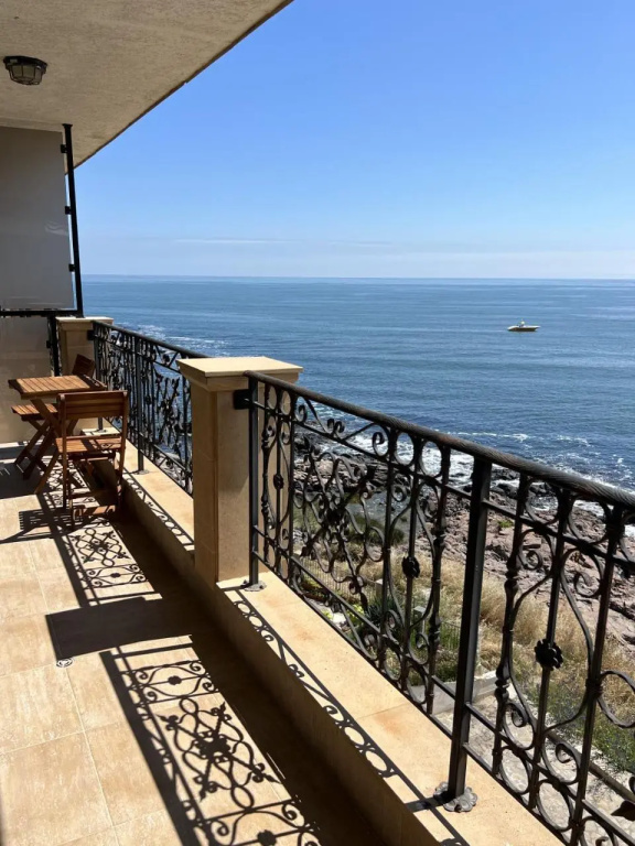 "Rock and Wave" Apartments with sea view in Sozopol