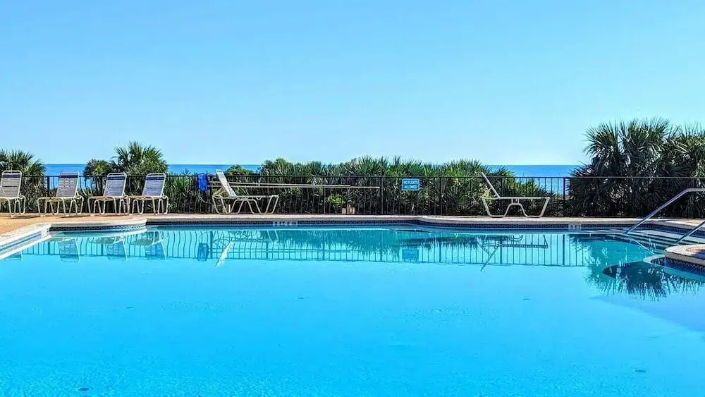 Surfclub Retreat 6th Floor Penthouse Corner! Wraparound Balcony! Ocean Views!