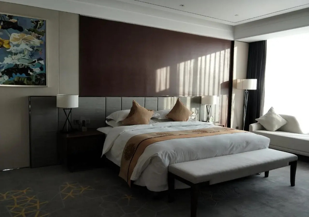 Shaanxi Hancheng Qiangda Grand Skylight Hotel