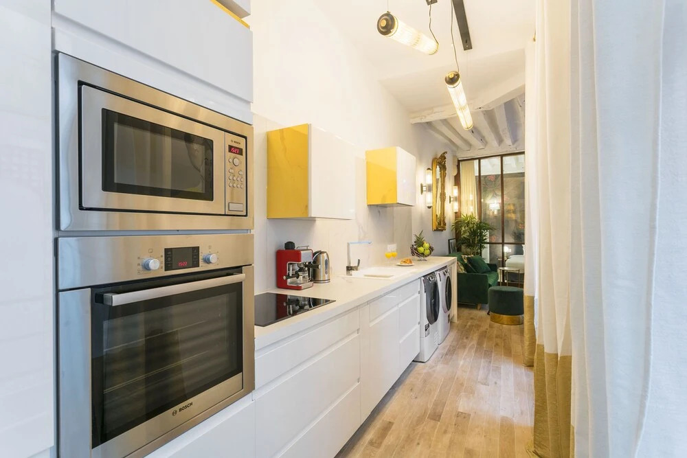 Les Halles - Louvre Private Apartment