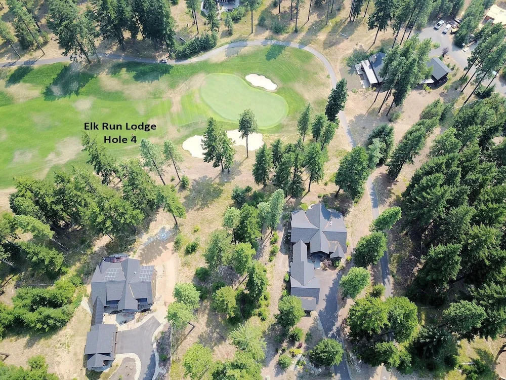 Elk Run Lodge