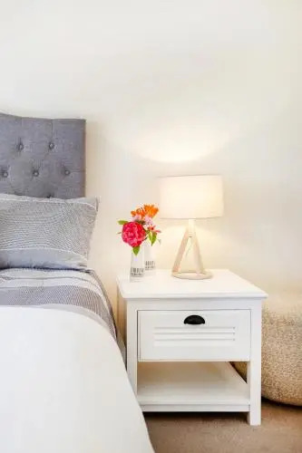 A Sun-Kissed Dromana Delight! Just steps to the beach