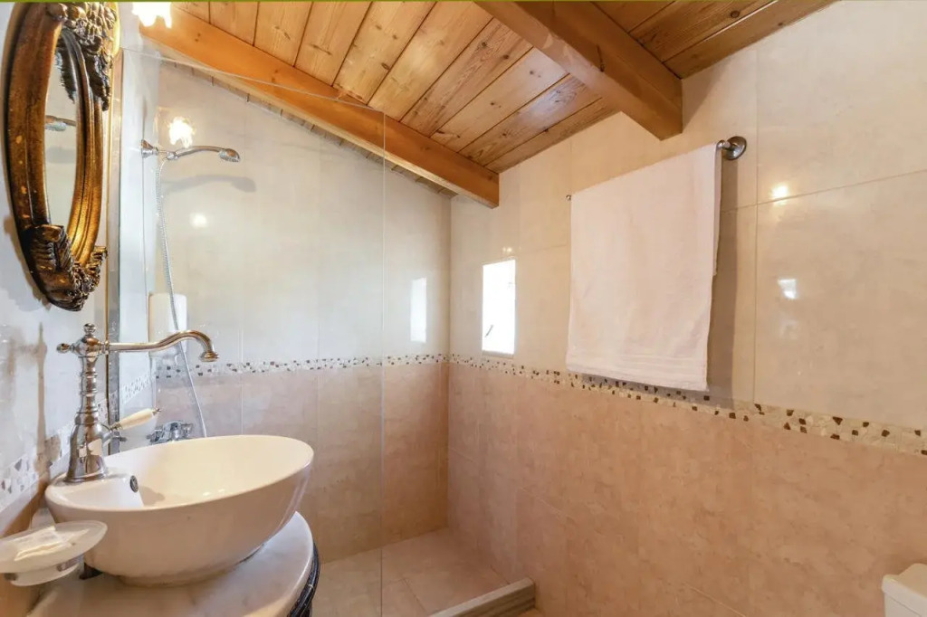 Agnadi Suites