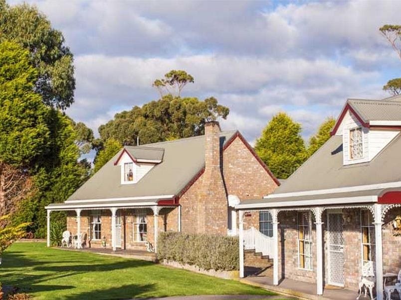 Rosebank Cottage Collection