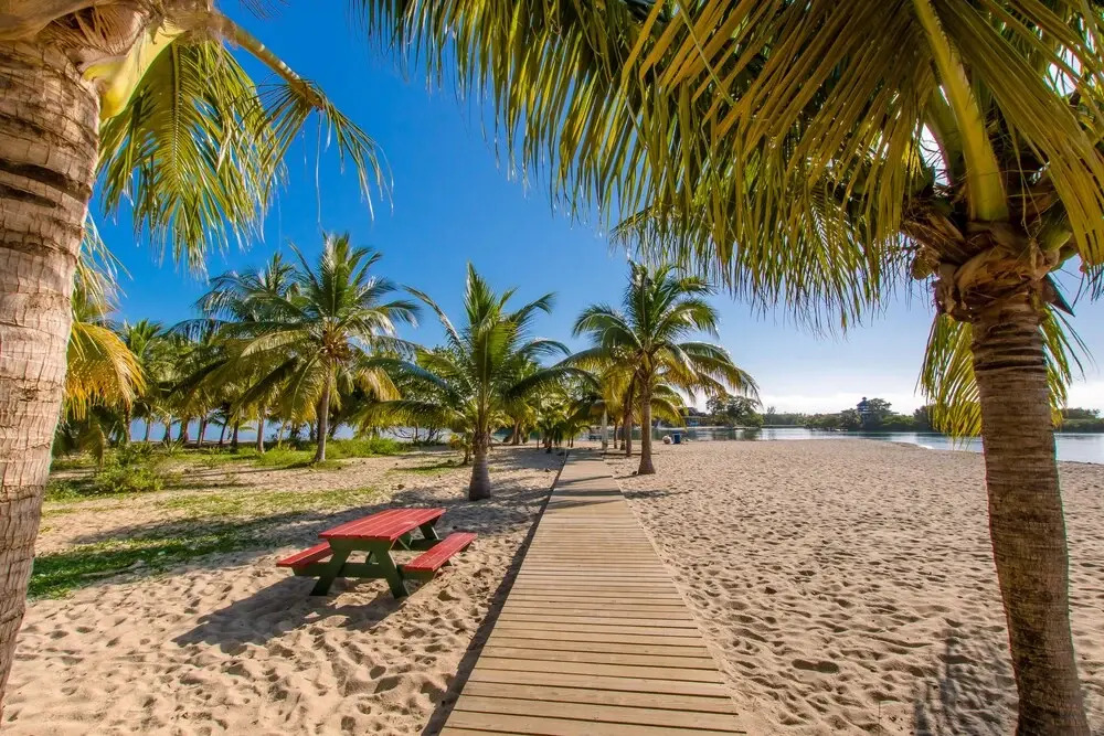 KhalKob's Belize