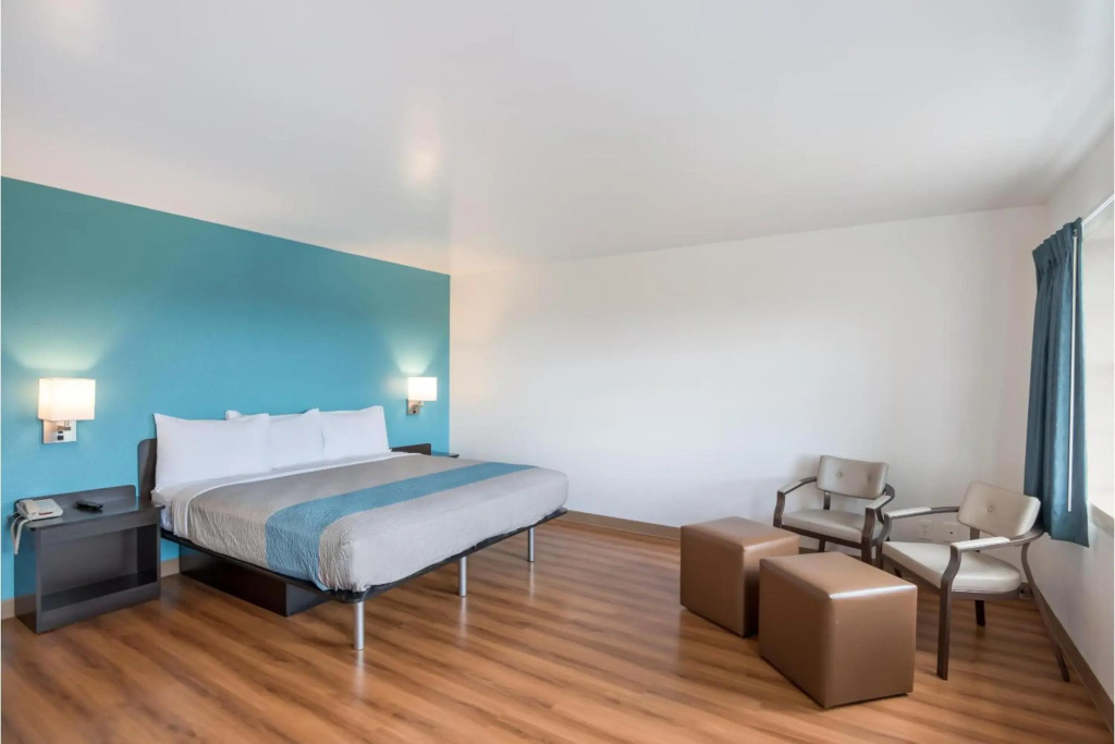 Motel 6-Colorado Springs, CO - Air Force Academy