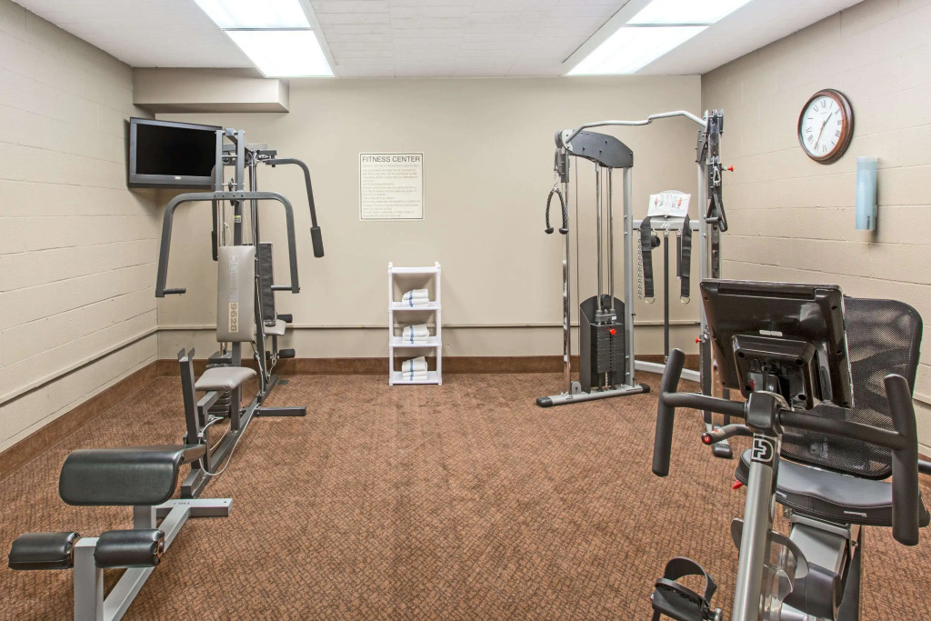 Baymont by Wyndham Bartonsville Poconos