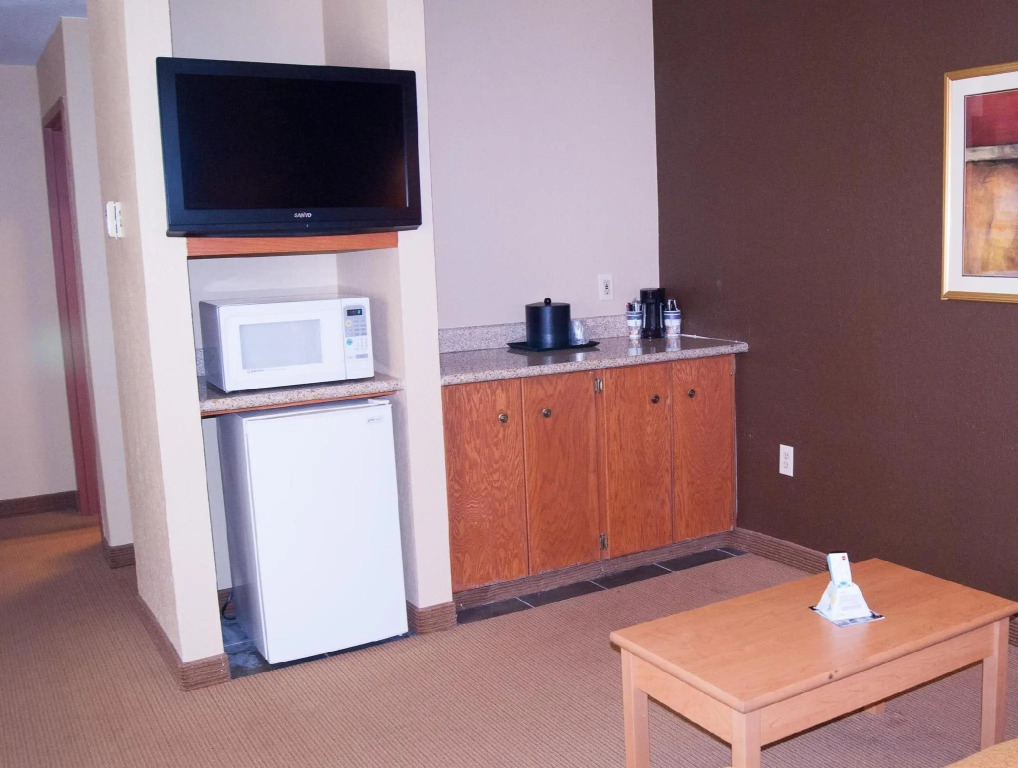 Best Western Locust Grove Inn & Suites