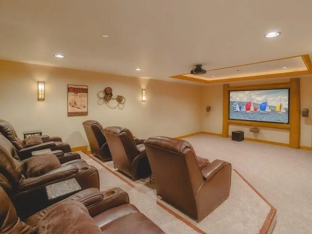 Ruby Ranch 6 Bedroom Holiday home by Key to the Rockies