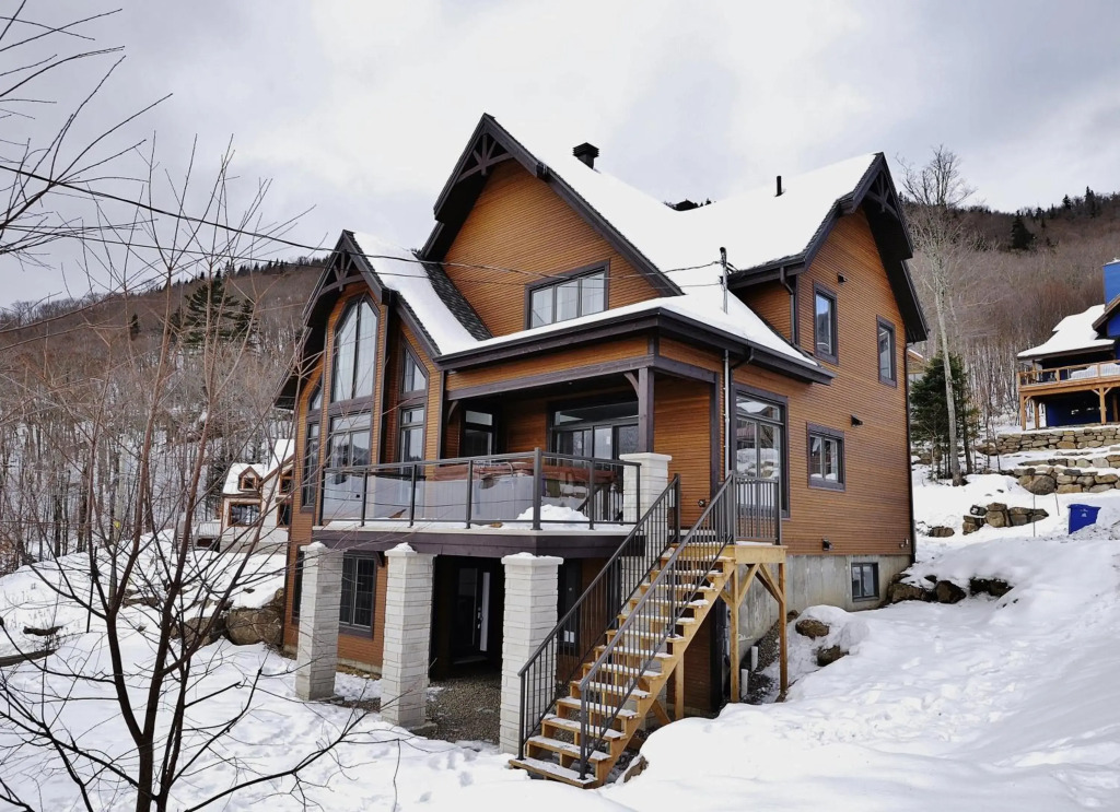 Chalet 29 Chemin Blanc by Les Chalets Alpins