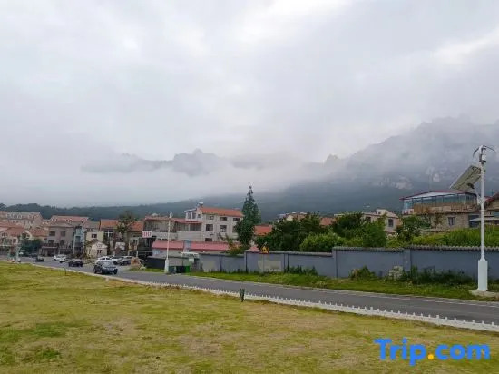 Yunshang Four Seasons Homestay (Laoshan Yangkou Beach Store)
