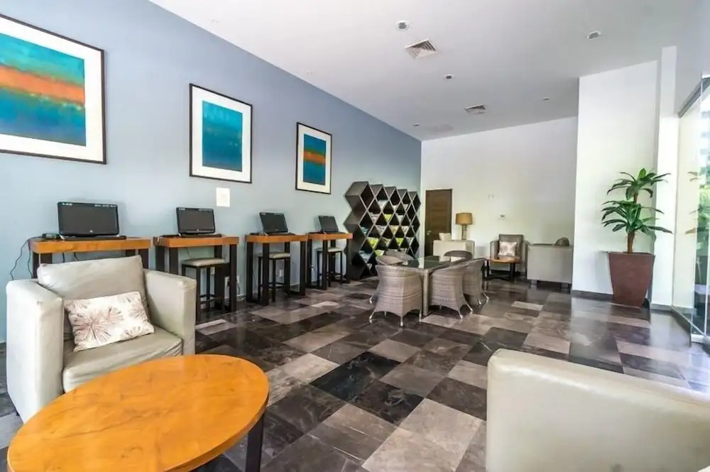 Del Viento Vaiven Penthouse 31 2 Bedroom Condo by RedAwning