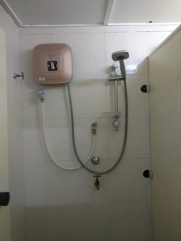 Bangau - Short Term Rest Area Capsule Hotel