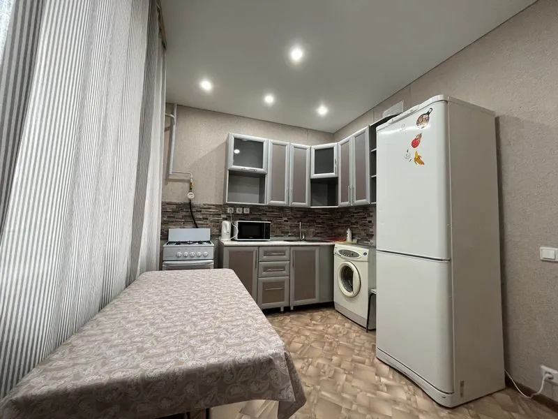 Apartments Live Here, district Entuziastov, bld.1