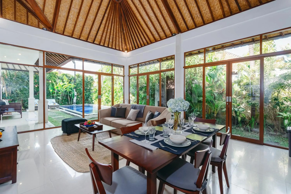 5Min WALK TO Beach - PRIVATE POOL MAHAYANA VILLA