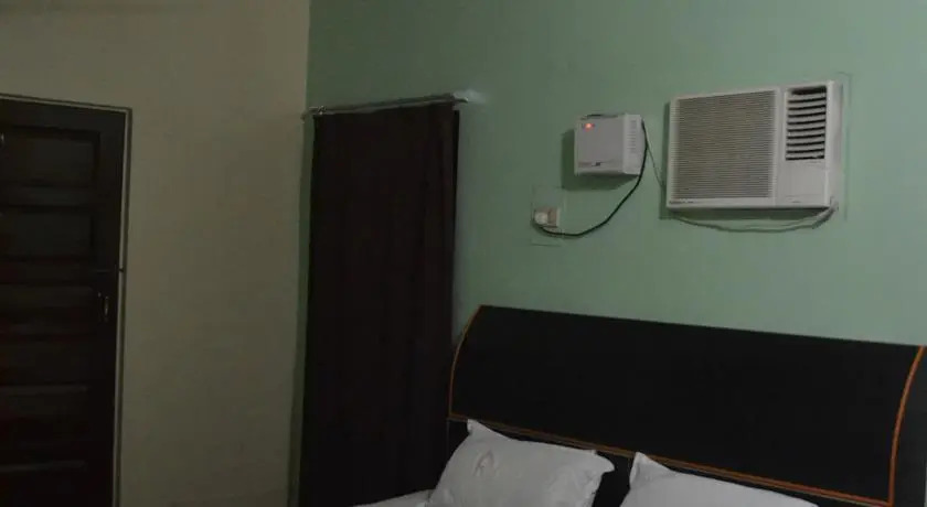 Hotel Sandeep