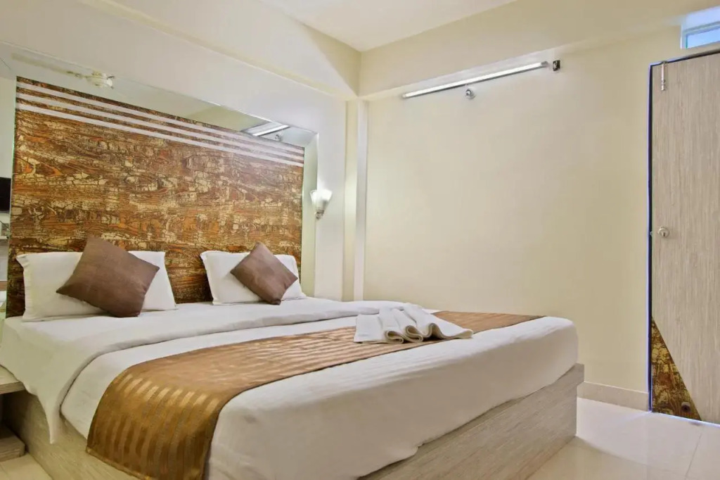 Mannars Residency