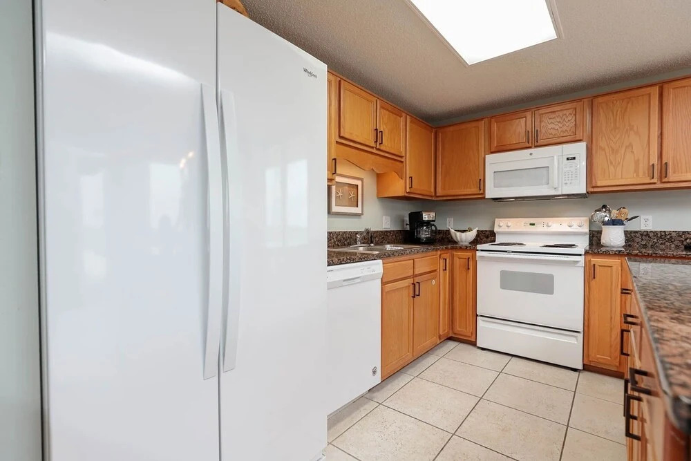 Phoenix Viii 8506 3 Bedroom Condo