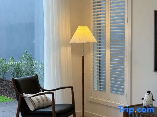 Prestige 4-Bed Luxury Home in Ashburton