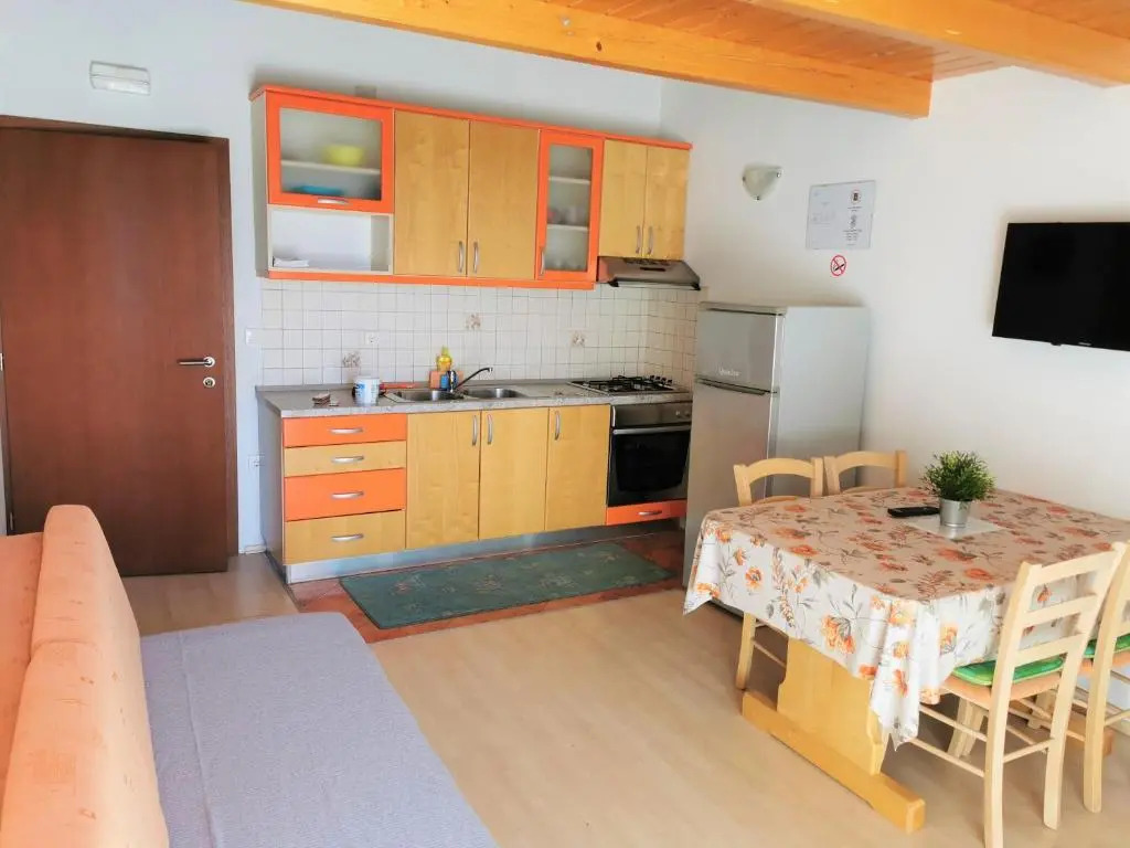 Lenka Apartments II