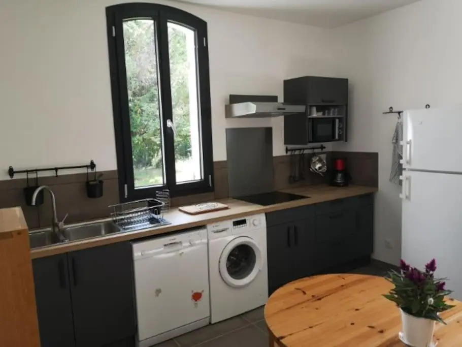 Appartement 4/6 pers, jardin, 6 km de la plage