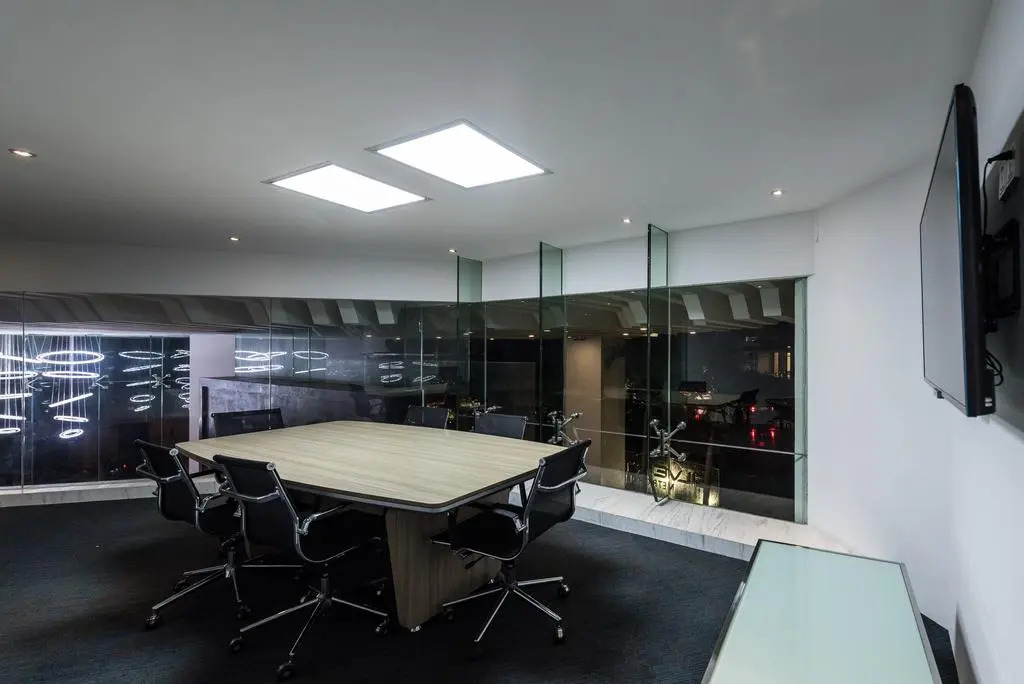 Naki Suites @ Silvertown