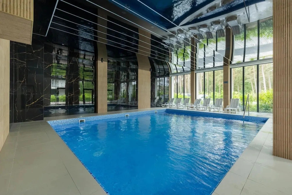 Comfortable 2-room Apartment, Indoor Pool