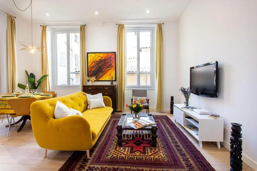 St Vincent - 3 BEDROOMS, MAGNIFICENT,VASTE, SUNNY, A/C, WIFI