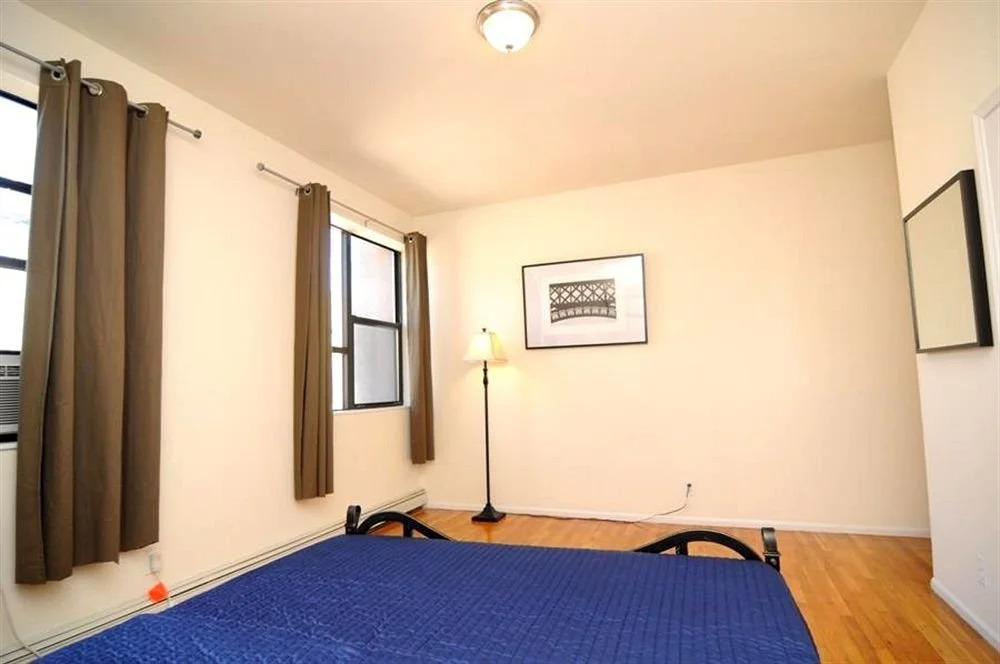 Brooklyn Deluxe Suite Apartments