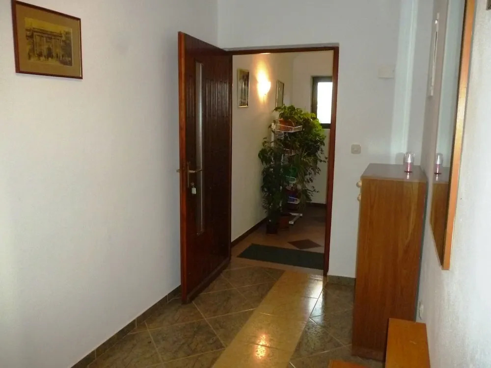 Apartments Studio Jasna Near the Beach