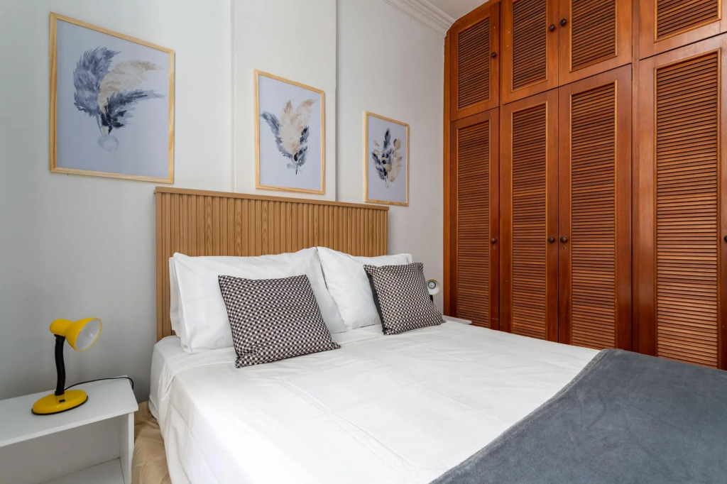 700m from the beach in Copacabana | BR403 Z4