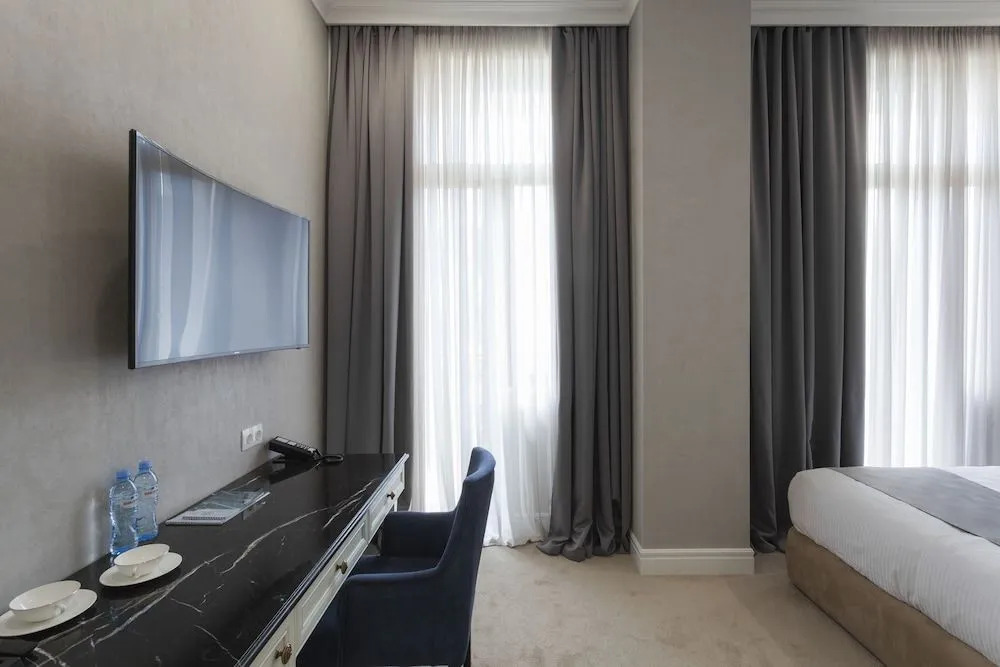 Lifferent Hotel  Spa