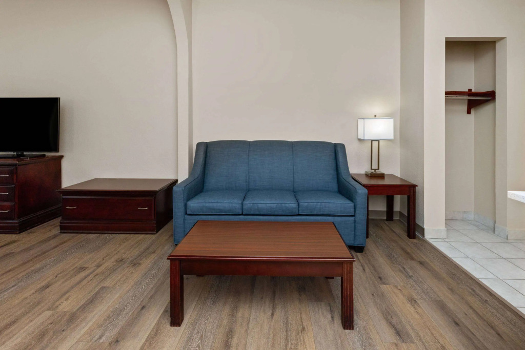 Baymont by Wyndham Houston Brookhollow