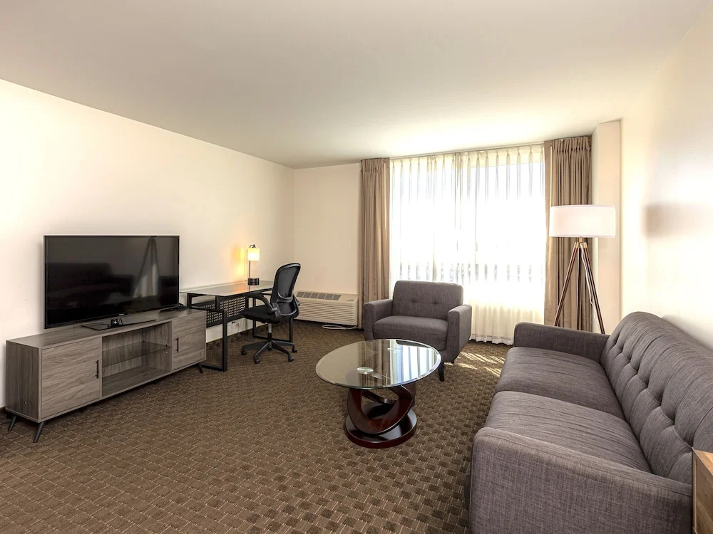 New Gardena Hotel