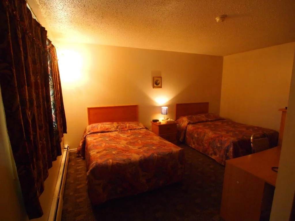 Lakeside Motor Inn