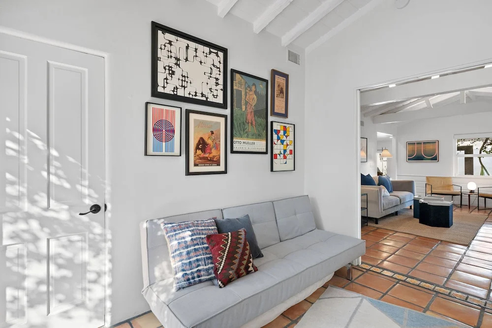 Charming Spanish Colonial A Chic Retreat for 4!