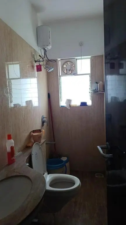 2bhk fully furnished flat