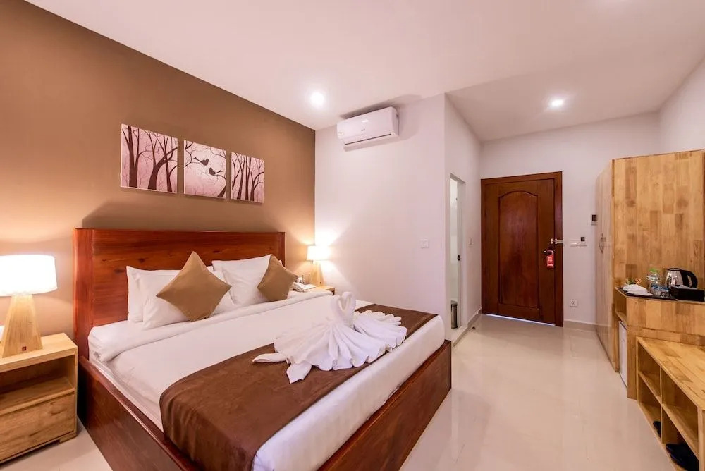 Double S Hotel