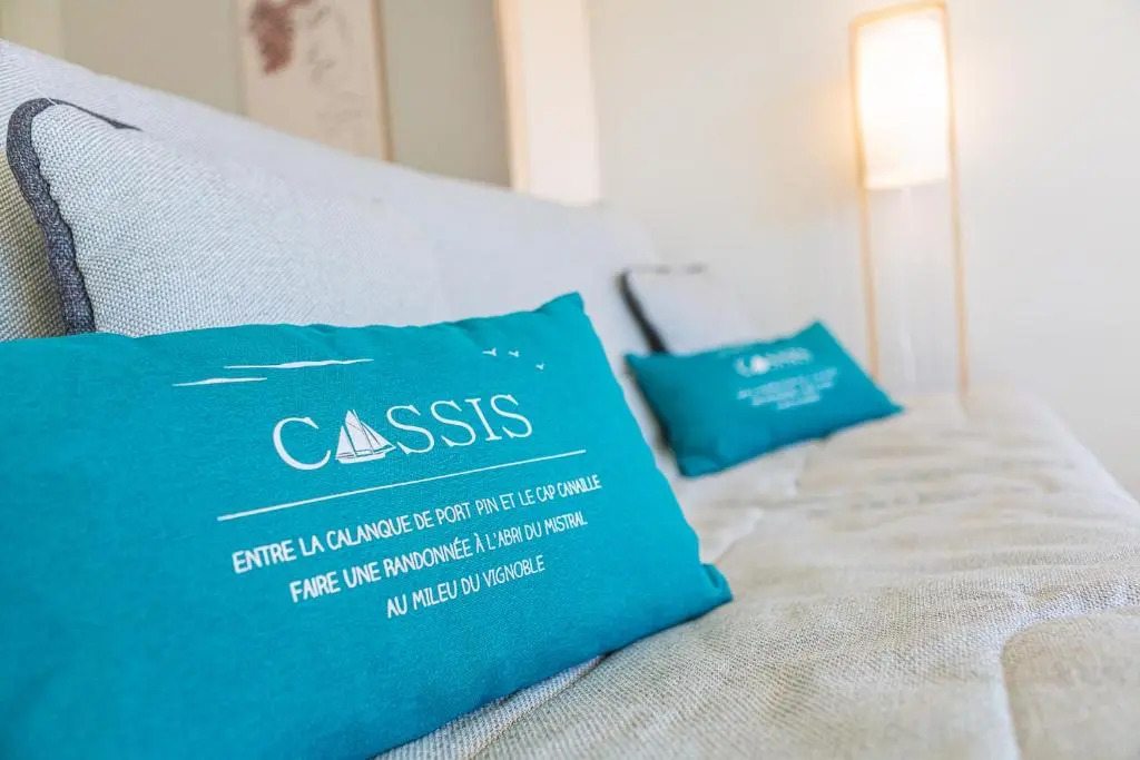 Le Pin Parasol a Cassis - Studio 3 Personnes by K6