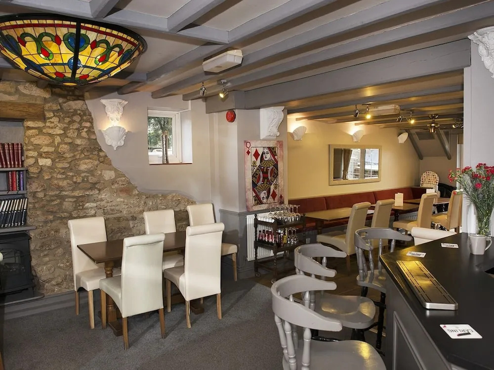 The Queens Head
