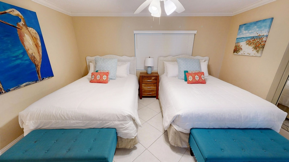 Shoreline Towers 2063 2 Bedroom Condo