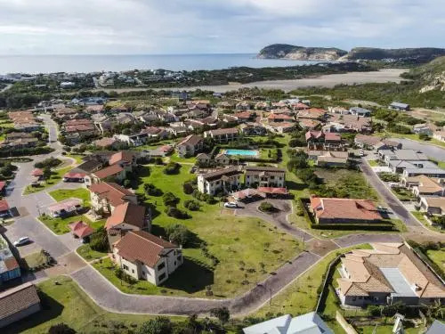 Plettenberg Bay Unit 6 Whale Rock Gardens Apartment with Backup Power