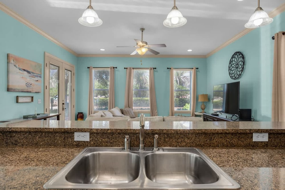 Home Sweet Destin - 6bdr - Sleeps 14 - Next 2 Beach