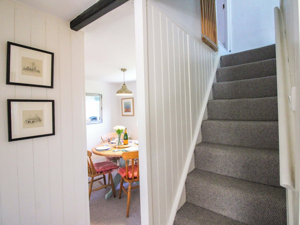 3 Rock Cottages