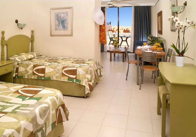 Paradise Court Suites