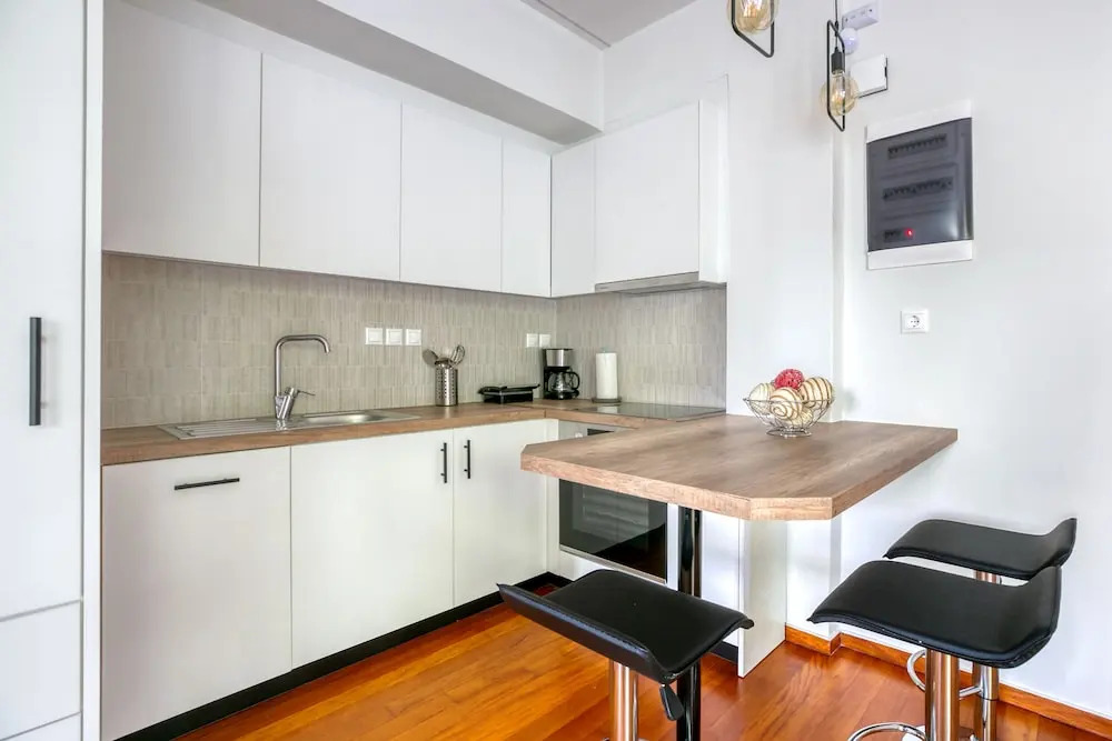 Athena's South Apartment