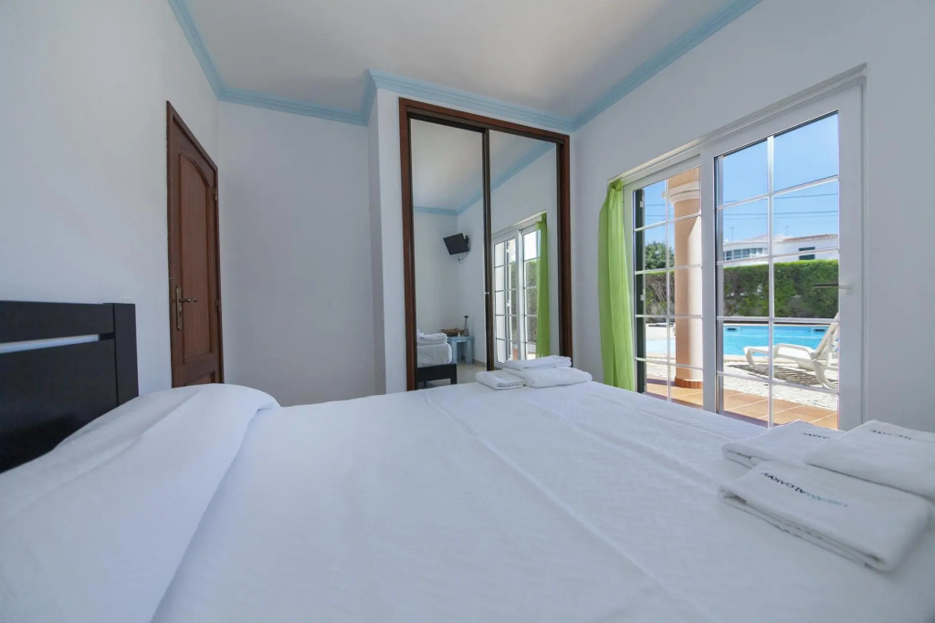 G - Bedroom RC-3 in the Lagos Inn Guesthouse