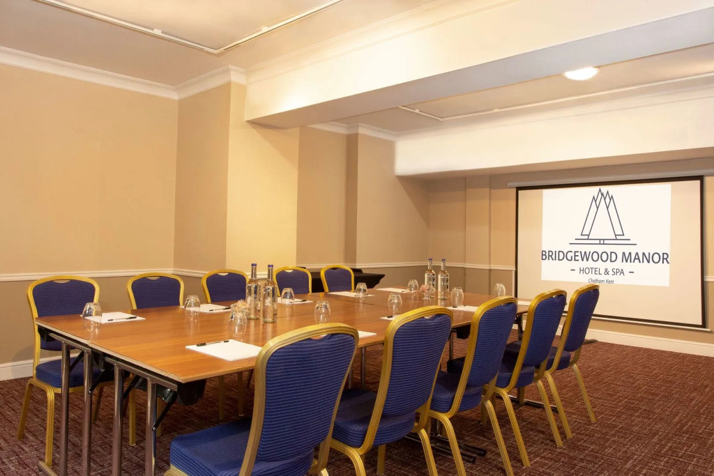 Bridgewood Manor Hotel & Spa