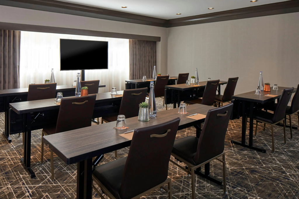 Renaissance Nashville Hotel